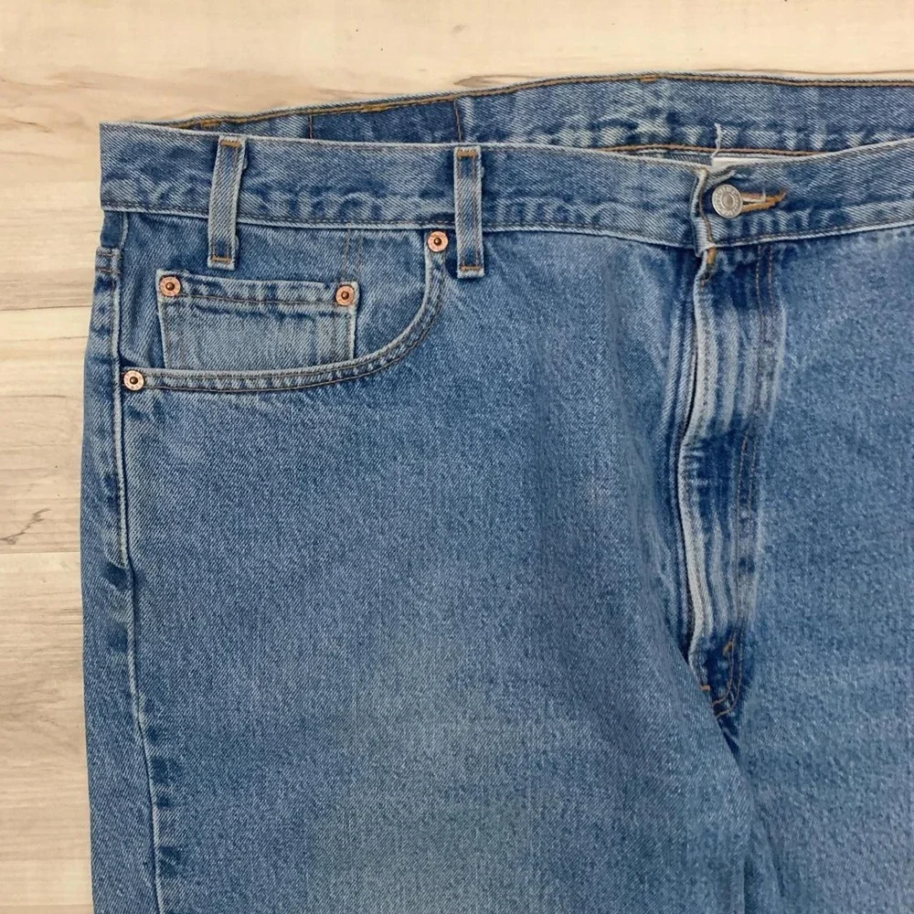 Vintage 1990s Levis 550 Distressed Work Jeans Blue Mens 44x32 Relaxed Fit